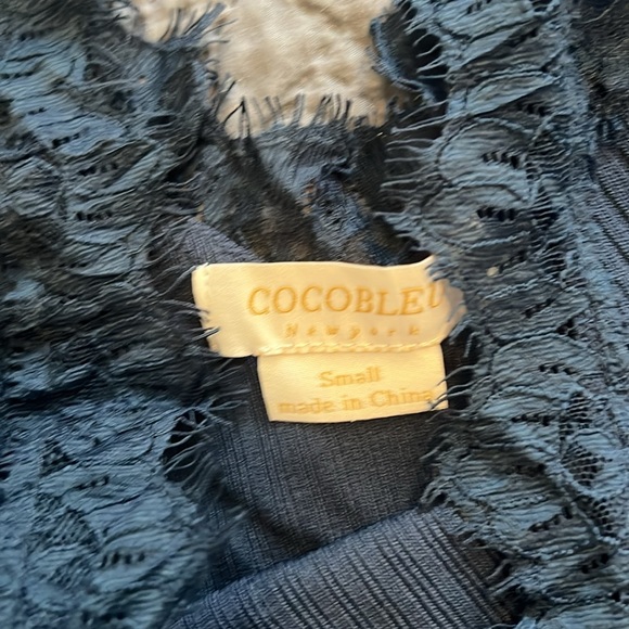NWT Cocobleu : Blue Lace Blouse - Small - Picture 7 of 9